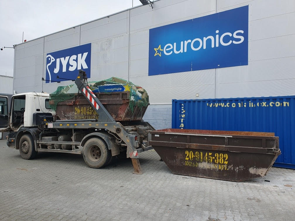 Konténer